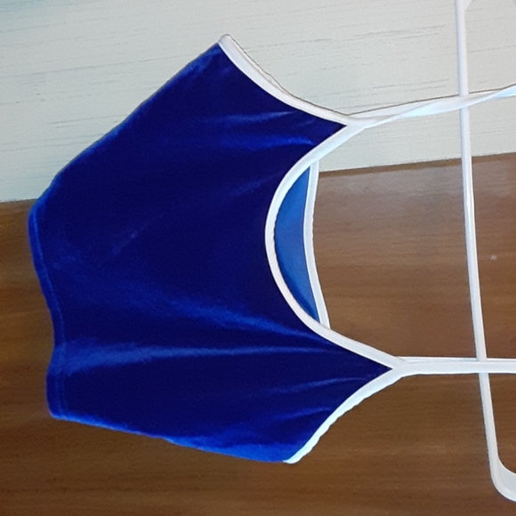 Crop top - Picture 1 of 1